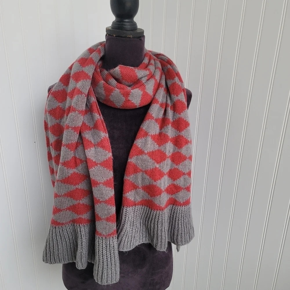 Unisex Soft Gray & Red Cable knit acrylic scarf 19"X72"